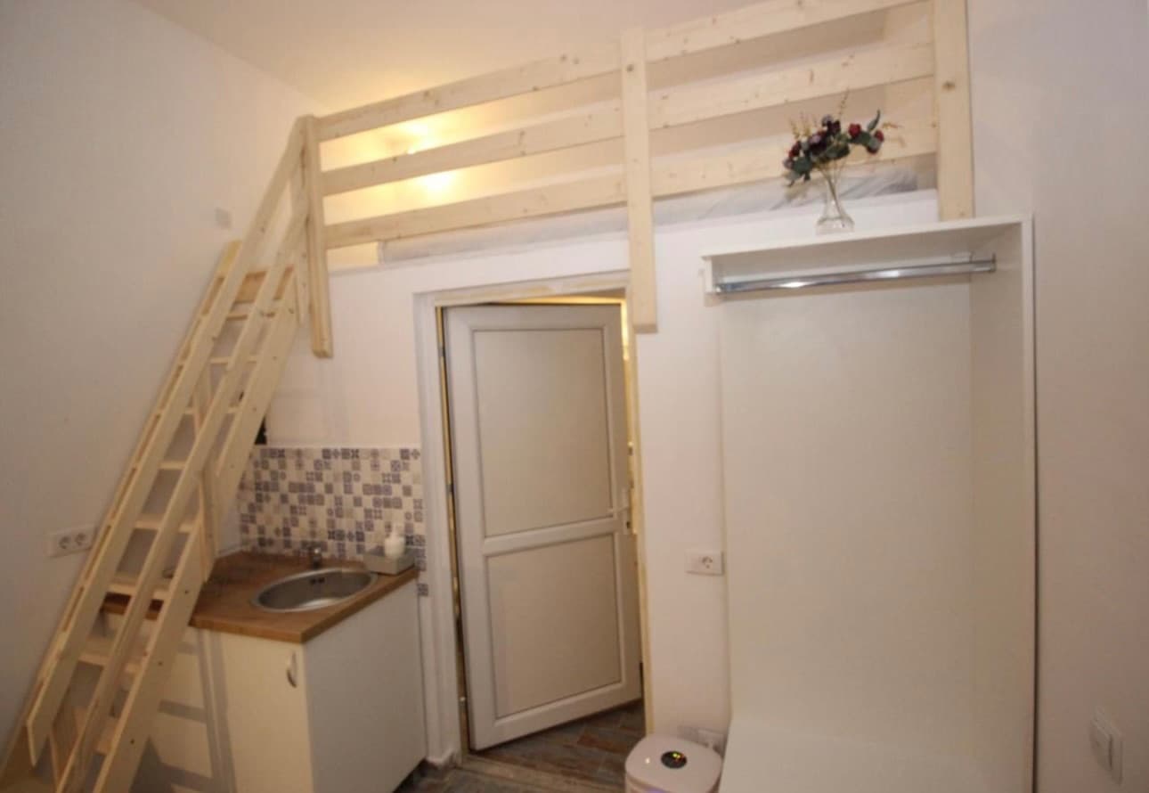 Studio pe două niveluri